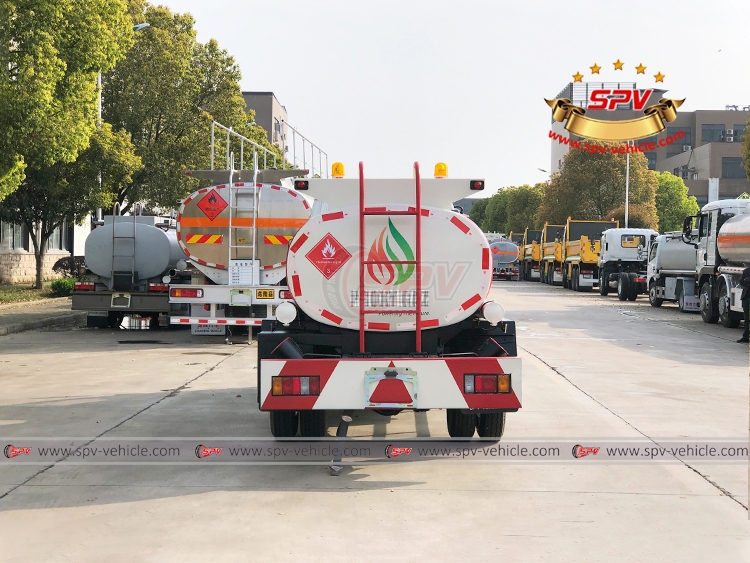 4,000 Litres Refueling Tank Truck ISUZU - B